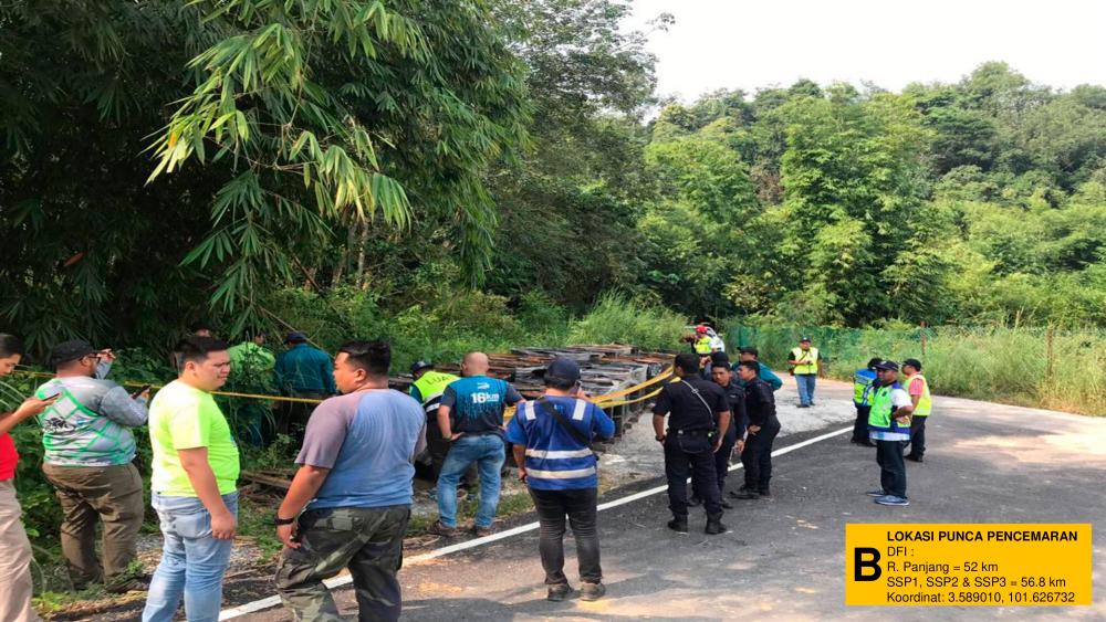 The scene at the site where 112 drums filled with unidentified liquid were found near an unnamed creek at an Orang Asli settlement along Sungai Jang, Kerling, Hulu Selangor, on Aug 5, 2019. — Facebook pix courtesy of Media Selangor