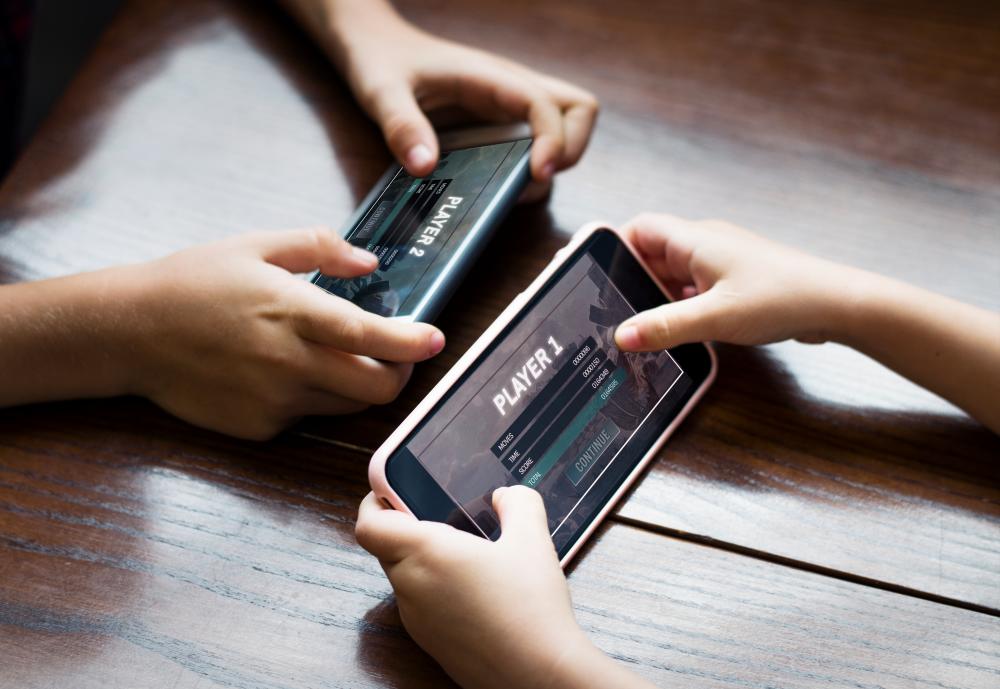 Mobile gamers can look forward to an array of exciting games. – RAWPIXEL.COM