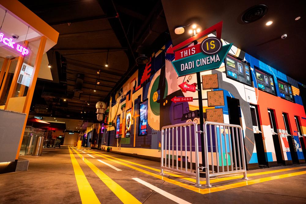 Dadi’s Da Men outlet is perfect for those looking to take stunning pictures while waiting for their movie to start. – Dadi Cinema $!Dadi’s Da Men outlet is perfect for those looking to take stunning pictures while waiting for their movie to start. – Dadi Cinema