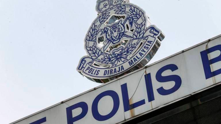 Two male suspects sought in Seri Kembangan goldsmith robbery