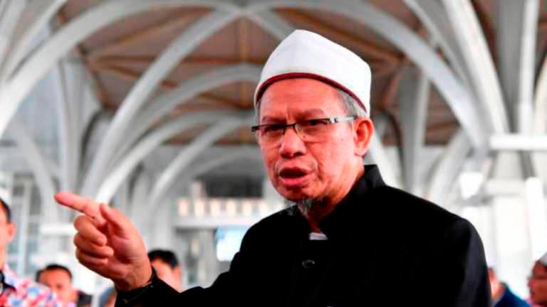 Resolution on ‘Allah’ word issue to be finalised at meeting tomorrow — Zulkifli