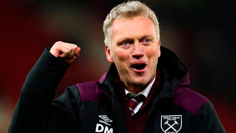 Moyes urges people not to pick on footballers over virus breaches