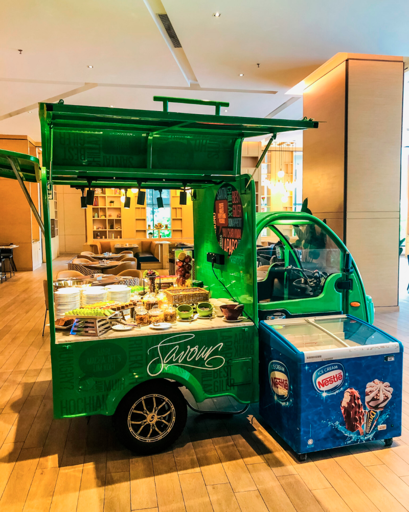 $!Dessert truck at Warna, Mercure Kuala Lumpur.