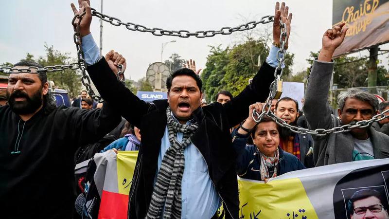 Pakistan Federal Union of Journalists members protest in Islamabad against legislation criminalising online disinformation which they say is a move to quash dissent - AFPpix