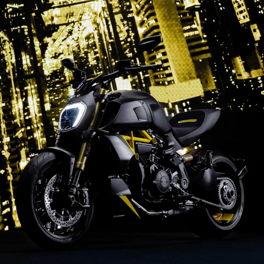 ‘Black and Steel’ Diavel 1260 S