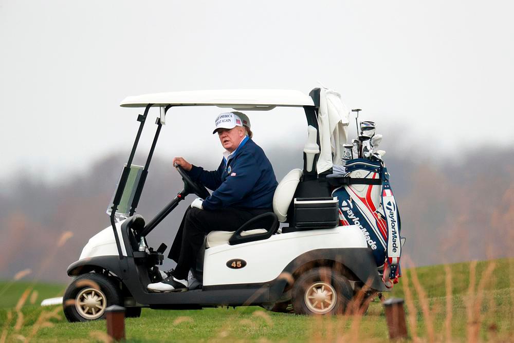 US President Donald Trump is out playing golf at the Trump National Golf Club in Sterling, Virginia November 22, 2020. —— Reuters
