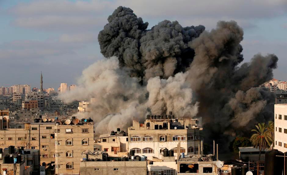 Israeli planes bomb Gaza as Egyptians seek to restore calm