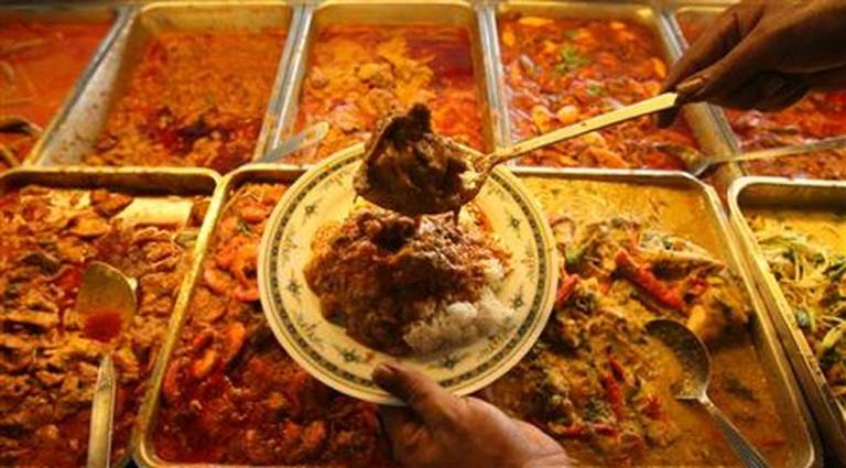 Dine-in at eateries allowed in Selangor beginning tomorrow