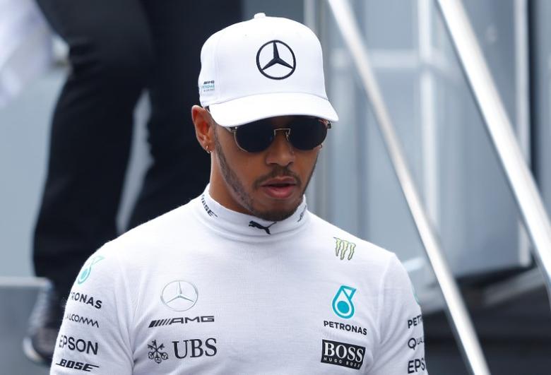 Hamilton slams ‘white-dominated’ F1 for silence over Floyd death