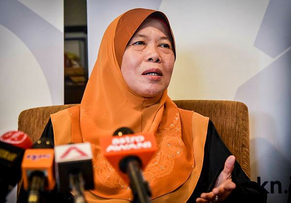 Beaufort MP Datuk Azizah Mohd Dun. — Bernama