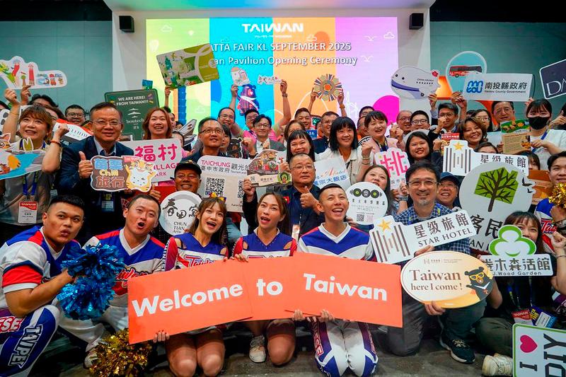 Visit Taiwan Pavilion at Matta Fair Kuala Lumpur 2025. – AMIRUL SYAFIQ/THESUN $!Visit Taiwan Pavilion at Matta Fair Kuala Lumpur 2025. – AMIRUL SYAFIQ/THESUN