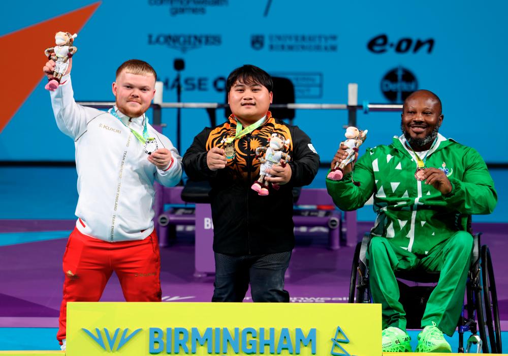 Bonnie Bunyau Gustin is the first Malaysian to win the powerlifting event at the Commonwealth Games/BERNAMAPIX