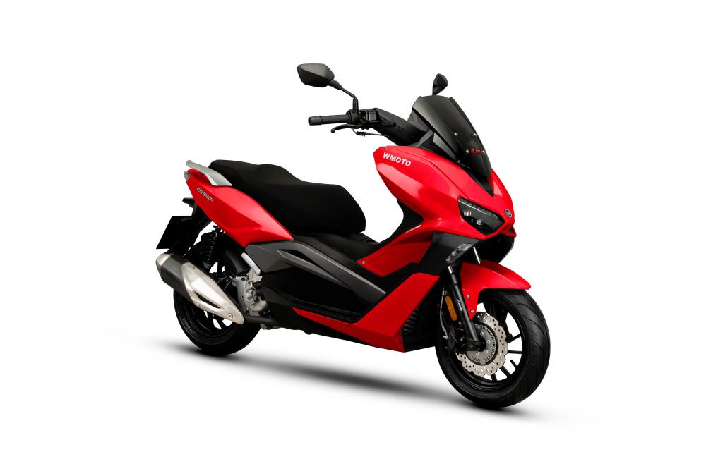 WMoto ES250i in Fiery Red. $!WMoto ES250i in Fiery Red.