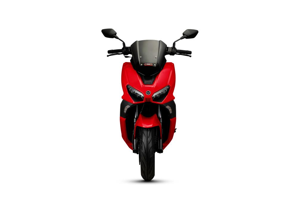 WMoto ES250i in Fiery Red. $!WMoto ES250i in Fiery Red.