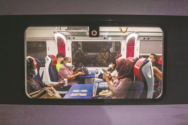 The ETS is a microcosm of Malaysia, bustling, diverse and endlessly fascinating. – ADIB RAWI YAHYA/THESUN