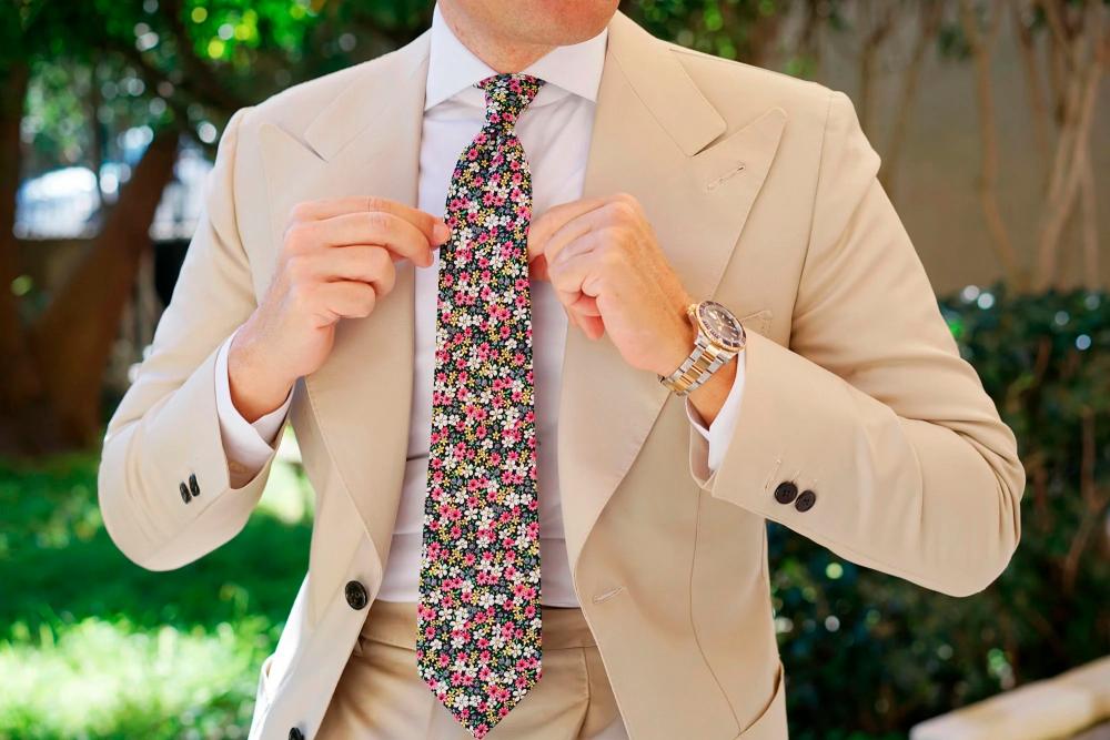 Choose floral pattern that complements your overall look for classic elegance. – OTAA $!Choose floral pattern that complements your overall look for classic elegance. – OTAA