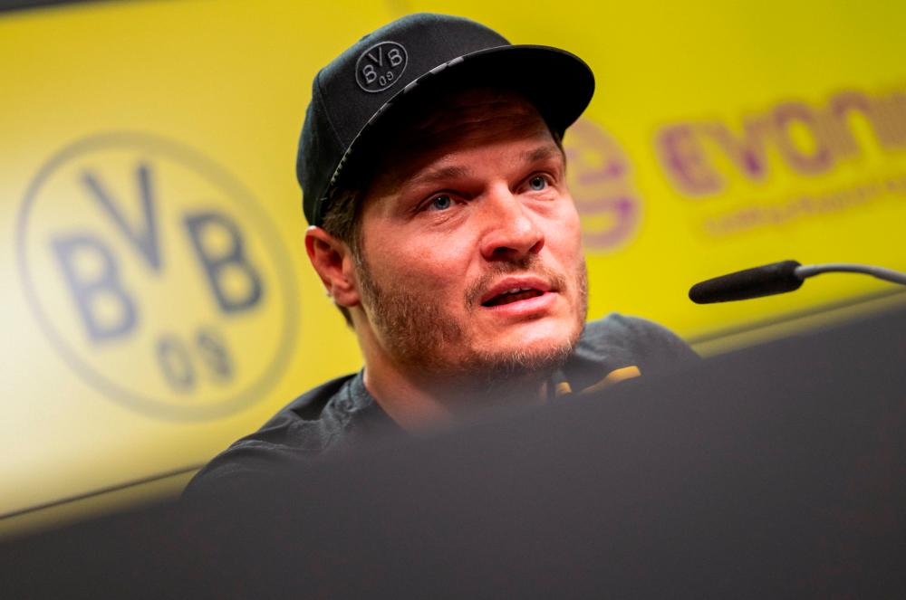 Borussia Dortmund manager Edin Terzic. Pix credit: Twitter/@BVB