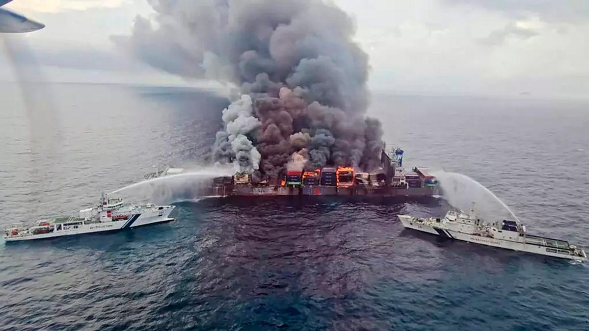 The Singapore-flagged container ship MV Wan Hai 503 caught on fire on Monday off India’s southern coast © - / Indian Coast Guard (ICG)/AFP