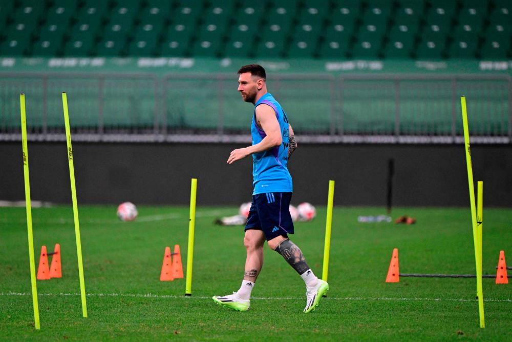 Argentina manager Scaloni believes Messi deserves his big-money MLS move