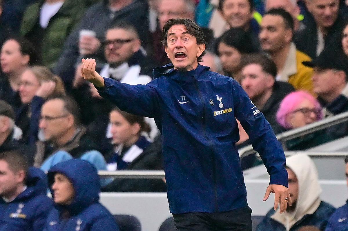 Tottenham Hotspur’s Danish head coach Thomas Frank. - Ben STANSALL / AFP