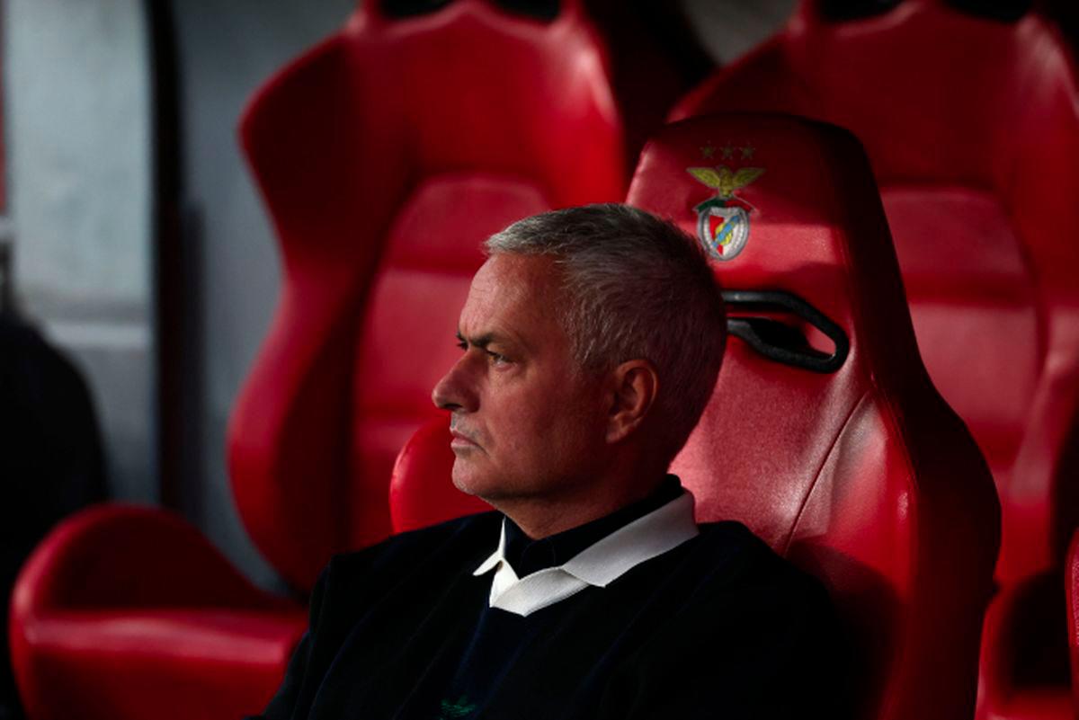 Fenerbahce's Portuguese coach Jose Mourinho is pictured during the UEFA Champions League play off second leg football match between SL Benfica and Fenerbahce at Luz stadium in Lisbon on August 27, 2025. - AFPPIX