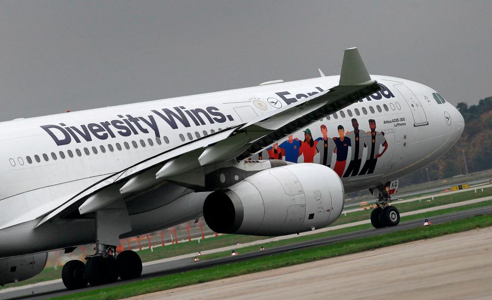 A Lufthansa plane decorated with the lettering “Diversity Wins” with the German national football team on board departs from the airport in Frankfurt am Main to Muscat, Oman, ahead of the FIFA 2022 Football World Cup tournament in Qatar on Nov 14. – AFPPIX $!A Lufthansa plane decorated with the lettering “Diversity Wins” with the German national football team on board departs from the airport in Frankfurt am Main to Muscat, Oman, ahead of the FIFA 2022 Football World Cup tournament in Qatar on Nov 14. – AFPPIX