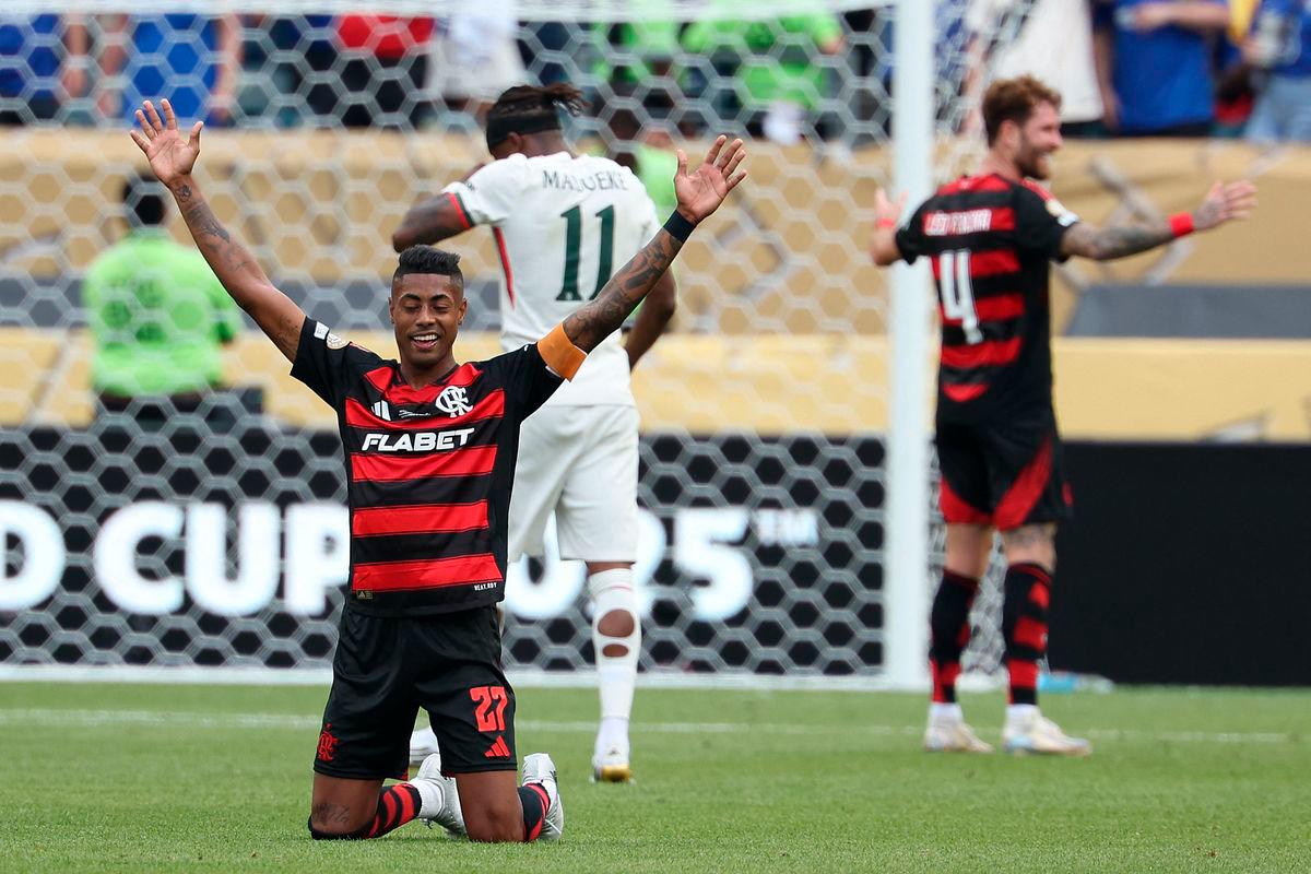 Flamengo’s Brazilian forward #27 Bruno Henrique celebrates after winning the FIFA Club World Cup 2025 Group D football match between Brazil’s CR Flamengo and England’s Chelsea at the Lincoln Financial Field stadium in Philadelphia on June 20, 2025. AFPpix