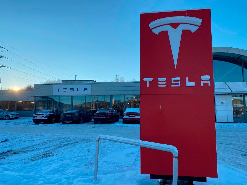 Tesla made a record 494,989 vehicles in the fourth quarter after a production halt in the third quarter to upgrade assembly lines, taking total production in 2023 to 1.85 million units. – Reuterspic