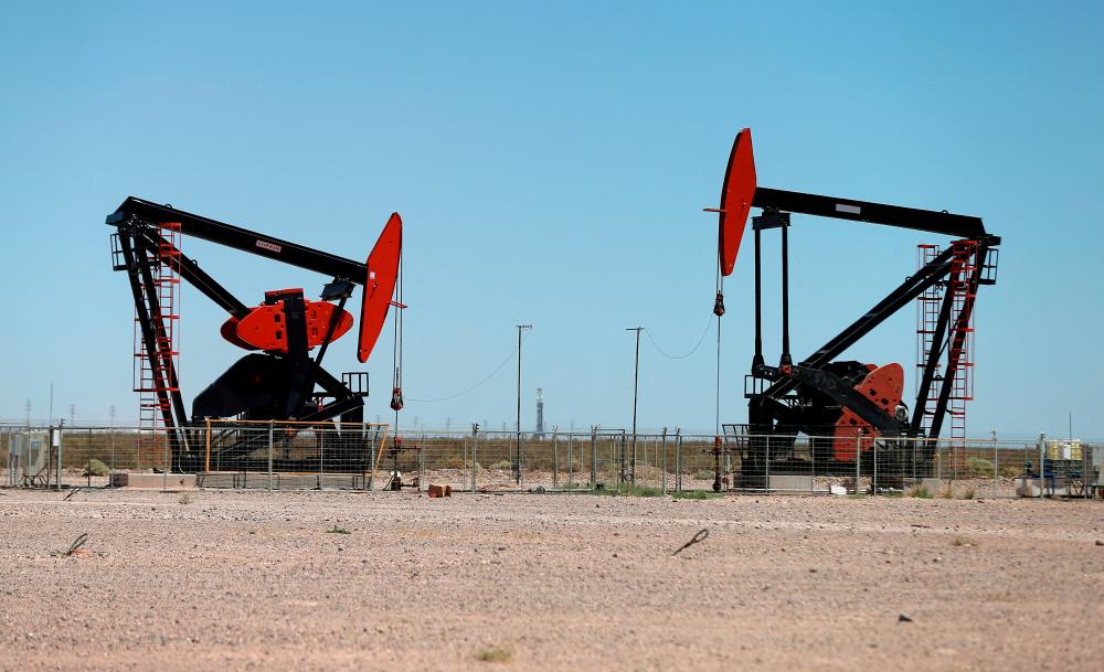 Oil pump jacks are seen at the Vaca Muerta shale oil and gas deposit in the Patagonian province of Neuquen, Argentina. – Reuterspic