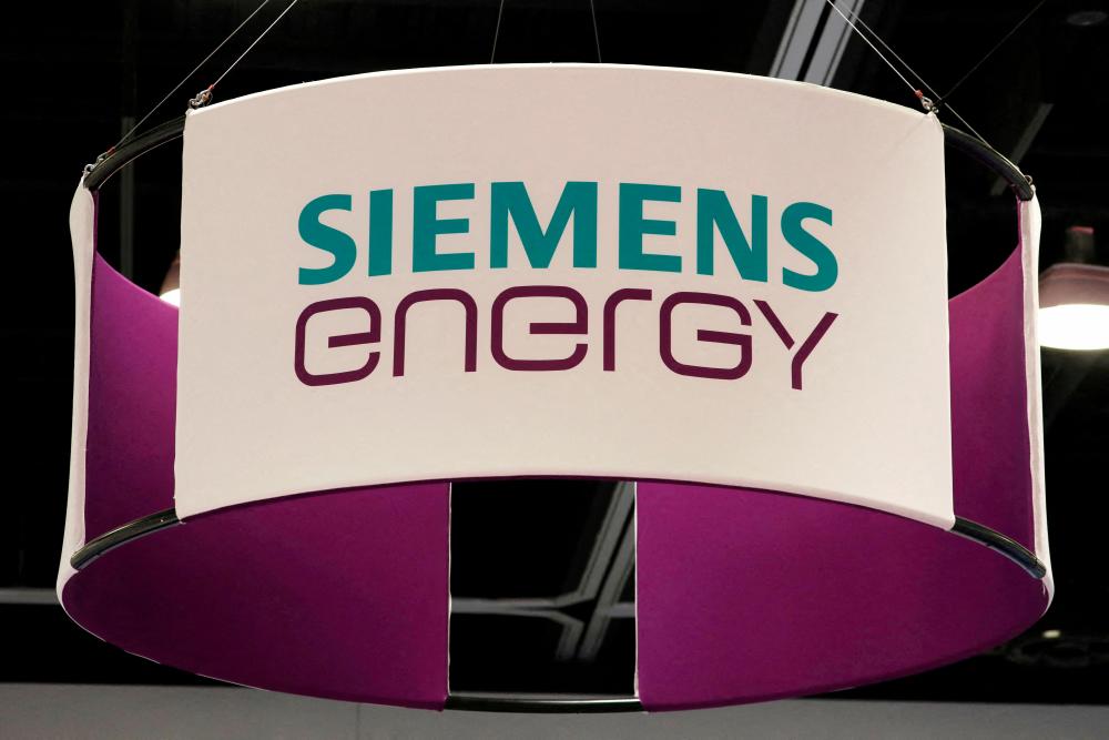 Siemens Energy is in talks with the German government, banks and Siemens about seeking €15 billion in guarantees to safeguard big industrial projects. – Reuterspic