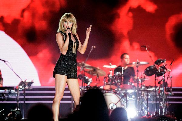 Kelce will be visiting Swift in Argentina Eras Tour. – AFPPIX