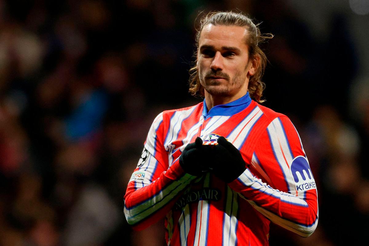 Antoine Griezmann, whose name sounded strong for the MLS, the American championship, decided to stay at Atletico de Madrid and renew his contract until 2027, the Spanish club announced on June 2, 2025. (Photo by Pierre-Philippe MARCOU / AFP)