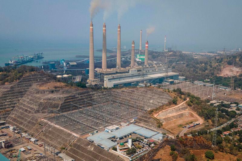 his picture taken on October 31, 2023 shows the Suralaya coal-fired power plant in Cilegon, Indonesia’s Banten province. Photo: AFP