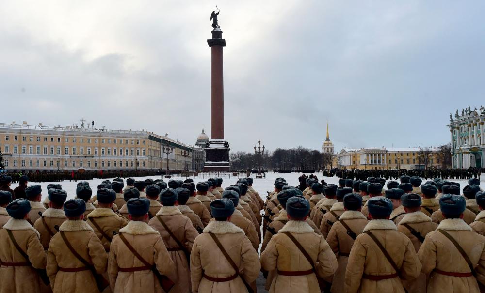 In this file photo taken on Jan 15, 2019 Russian servicemen dressed in historical uniforms rehearse for Jan 27 military parade marking the 75th anniversary of the lifting of the Nazi siege of Leningrad, at Dvortsovaya Square in Saint Petersburg. — AFP