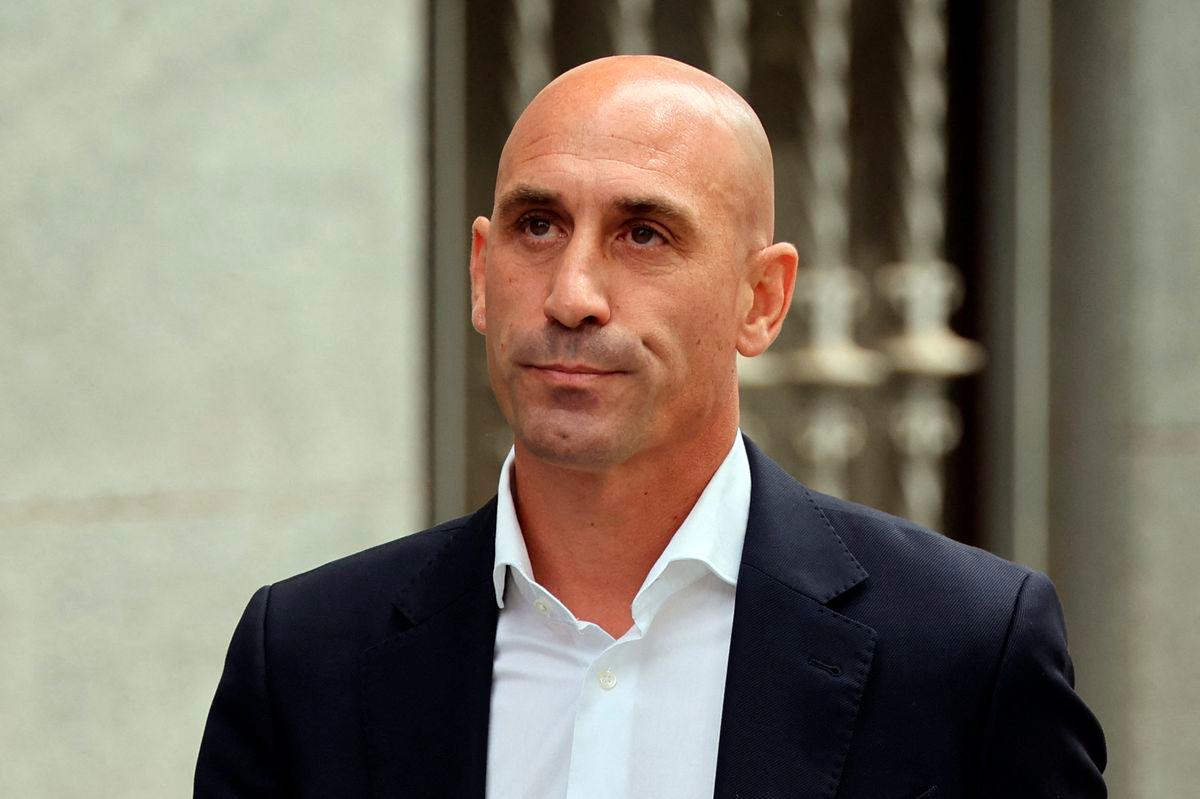Former president of the Spanish football federation Luis Rubiales leaves the Audiencia Nacional court in Madrid on September 15, 2023. (Photo by Thomas COEX / AFP)