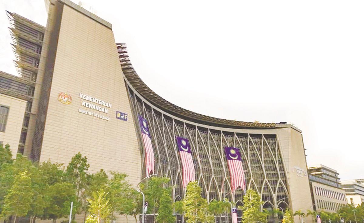 The auditor-general has called on the Finance Ministry to tighten spending controls and strengthen oversight of public funds to improve government performance. – SUNPIC