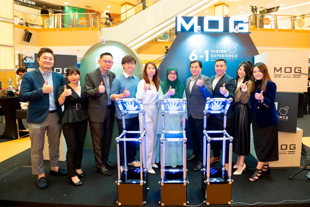MOG’s Core Management Team officiating the activation launch of Little Optometrist at their 6-in-1 Vision Experiential Showcase in Sunway Pyramid.