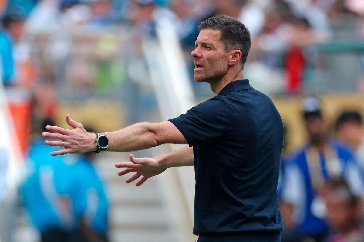 Xabi Alonso, Head Coach of Real Madrid C. F., reacts during the FIFA Club World Cup 2025 group H match between Real Madrid CF and CF Pachuca at Bank of America Stadium on June 22, 2025 in Charlotte, North Carolina