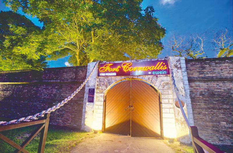The Fort Cornwallis that is located adjacent to The Esplanade, is Malaysia’s oldest and largest fort. – FACEBOOK $!The Fort Cornwallis that is located adjacent to The Esplanade, is Malaysia’s oldest and largest fort. – FACEBOOK