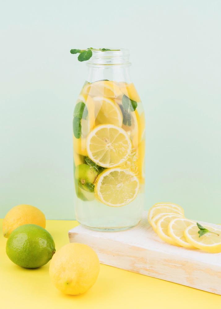 Lemon water is a great anti-oxidant. – FREEPIK $!Lemon water is a great anti-oxidant. – FREEPIK