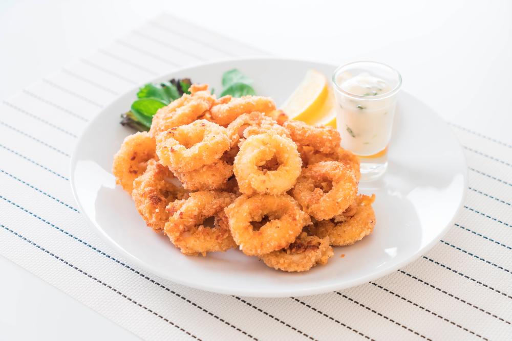 Fried squid is best consumed as an appetiser or a snack. – FREEPIKPIC