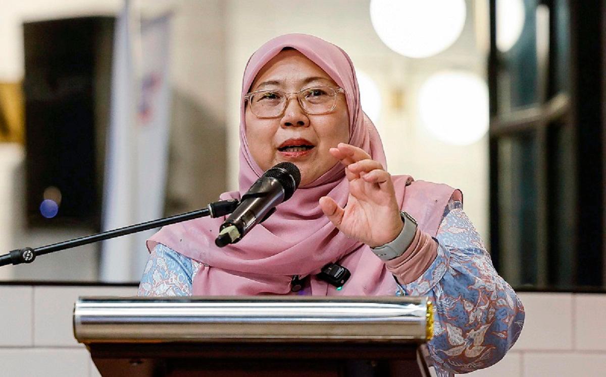 Timbalan Menteri Perdagangan Dalam Negeri dan Kos Sara Hidup, Dr Fuziah Salleh. - fotoBERNAMA