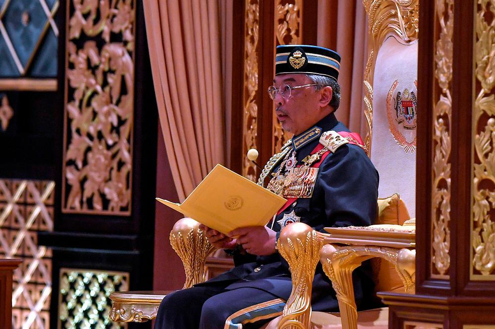 King says parliament can convene during Emergency (Updated)