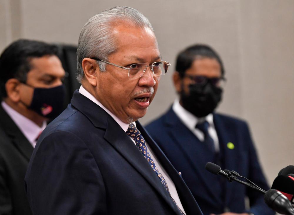 Govt to study possibility of building foreign workers’ housing - Annuar