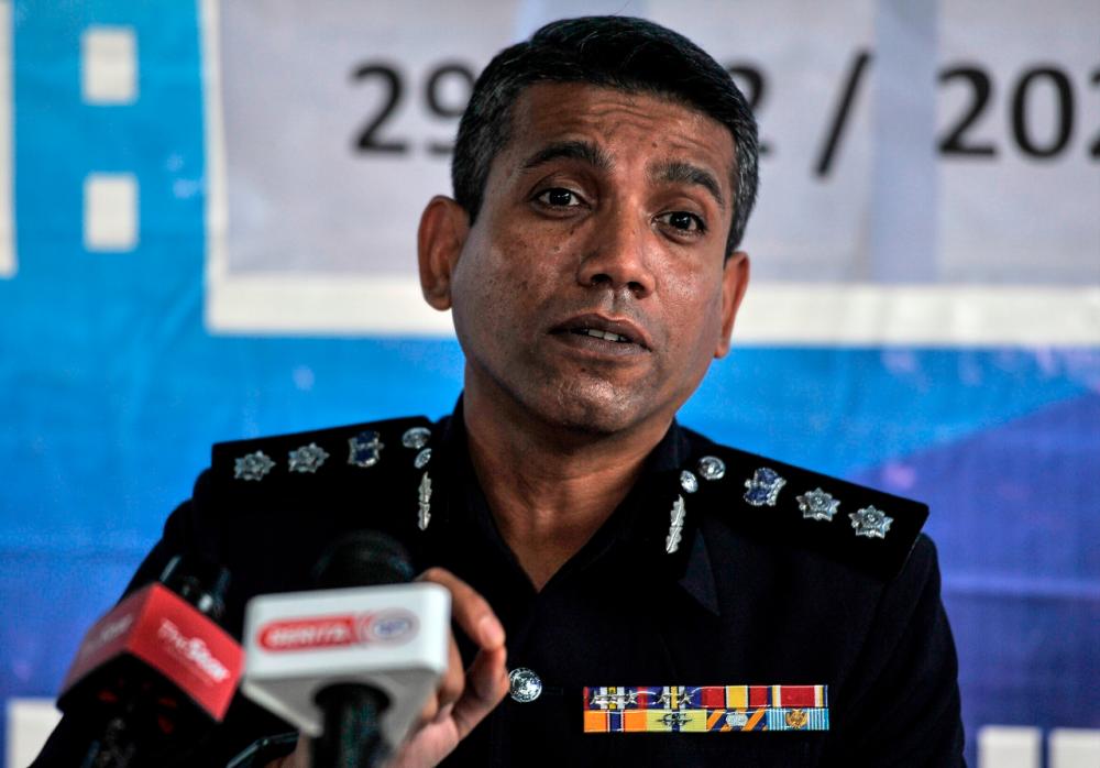 Petaling Jaya police chief ACP Nik Ezanee Mohd Faisal - Bernamapix
