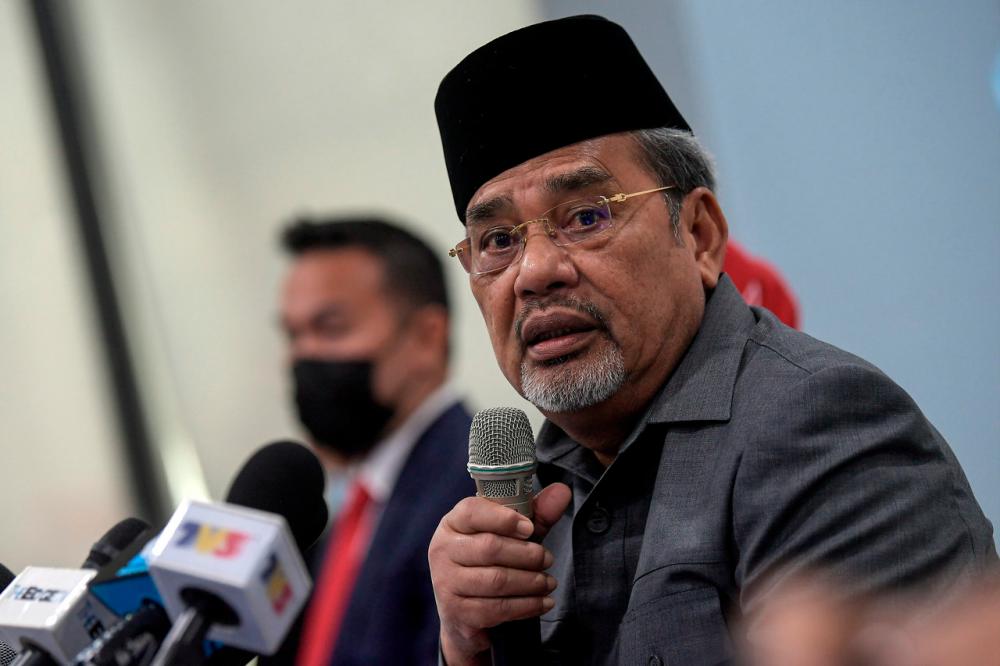 Pasir Salak MP Datuk Seri Tajuddin Abdul Rahman - Bernamapix