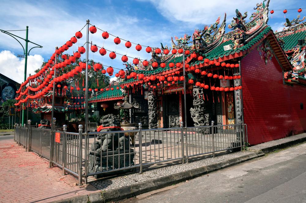 The Tua Pek Kong dan Hiang Thian Siang Ti temples near Kuching Waterfront were closed to the public -- fotoBERNAMA (2021) Copyrights Reserved