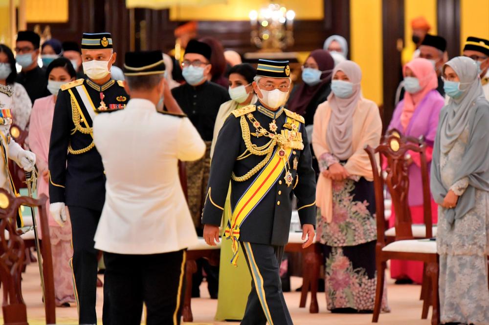Yang di-Pertuan Agong Al-Sultan Abdullah Ri’ayatuddin Al-Mustafa Billah Shah berkenan berangkat ke Istiadat Pengurniaan Darjah Kebesaran, Bintang dan Pingat Wilayah Persekutuan 2021 di Istana Negara pada March 23. - Bernama