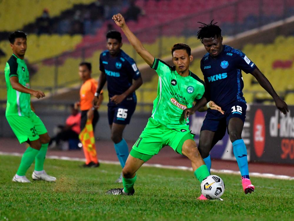 Selangor FC against Melaka United FC on April 18 - Bernama