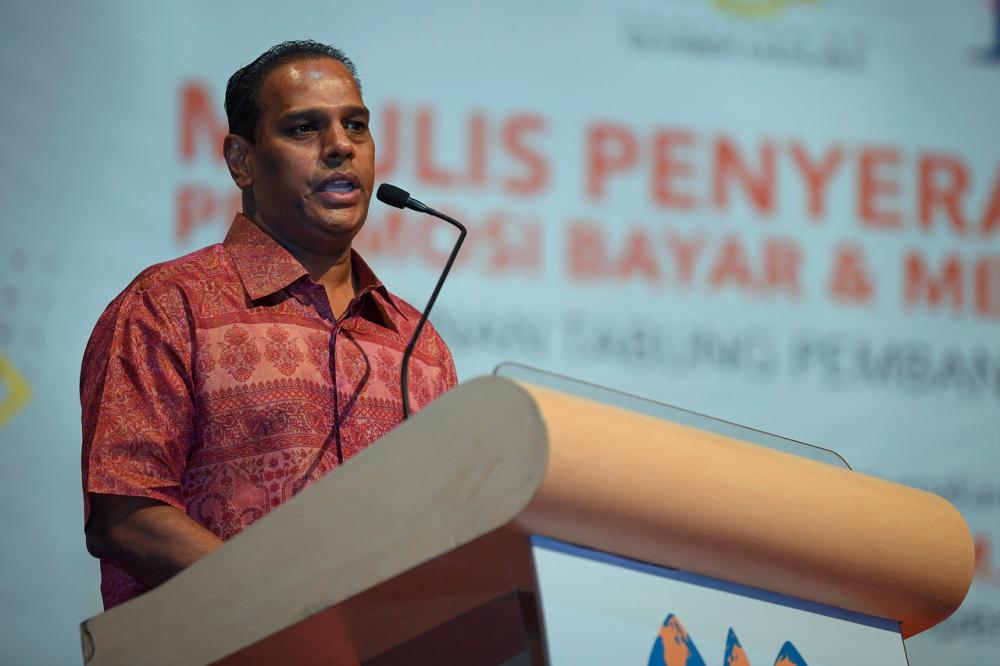Ministry reviews labour law to suit needs - Saravanan